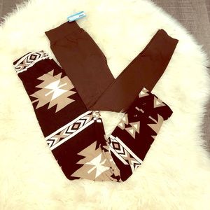 Set of leggings. OS.